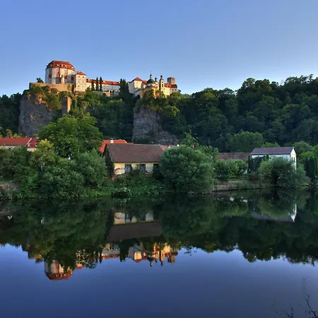 U Ježka - Vranovská Přehrada *